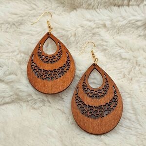 Wood carved teardrop earrings, pear-shaped boho jewelry
